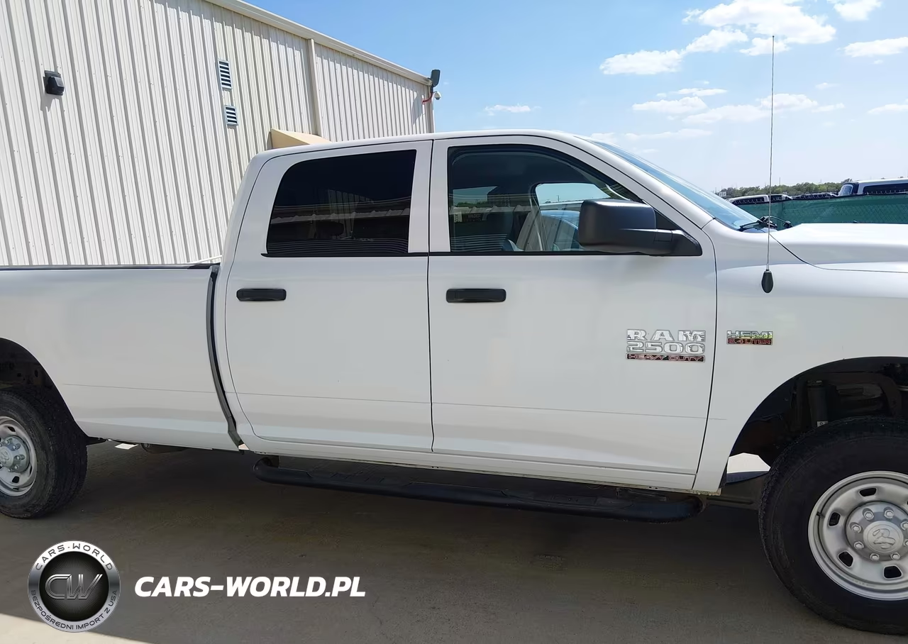 2017 Ram 2500 Tradesman 4X4 8' Box VIN:3C6UR5HJXHG740042 - 16