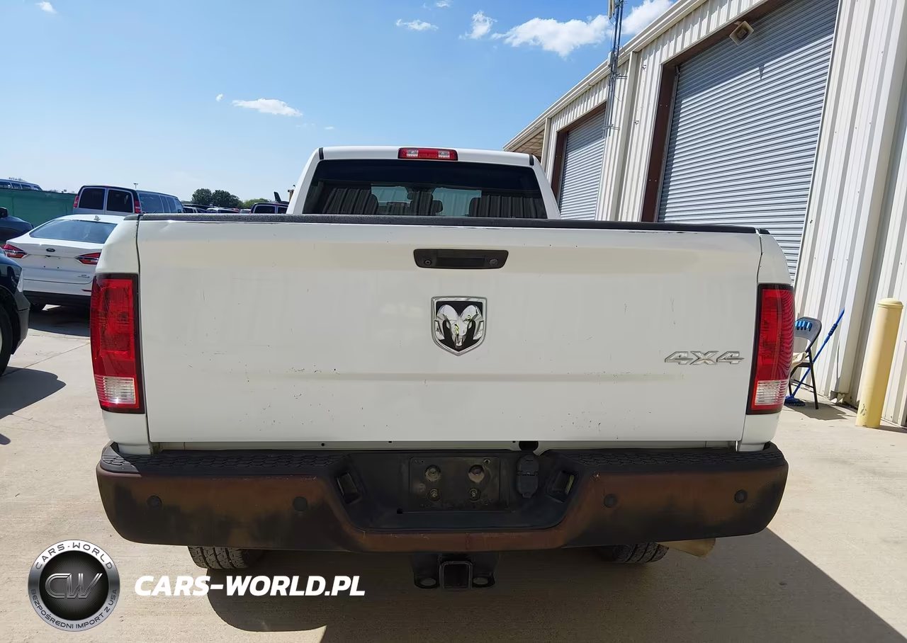 2017 Ram 2500 Tradesman 4X4 8' Box VIN:3C6UR5HJXHG740042 - 19