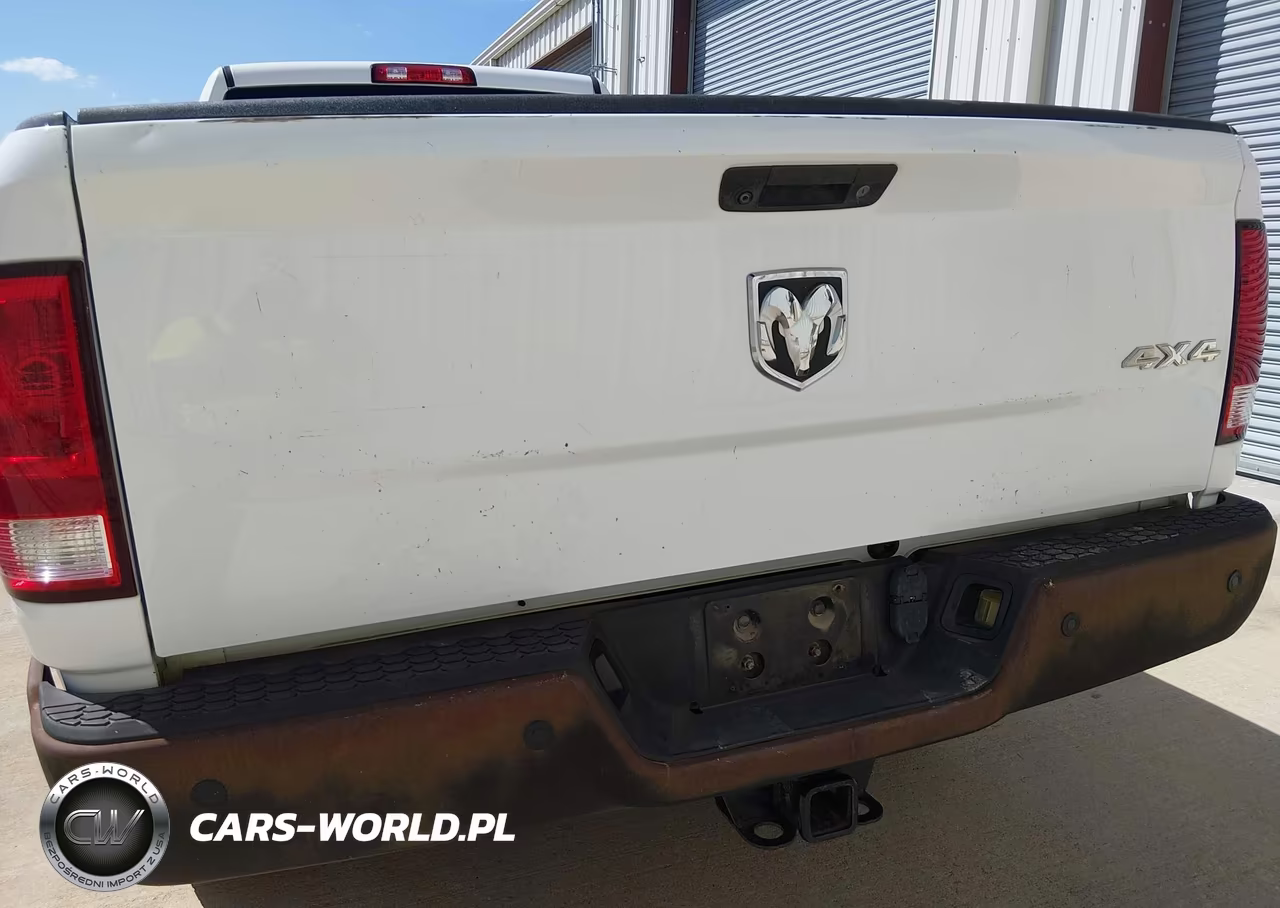 2017 Ram 2500 Tradesman 4X4 8' Box VIN:3C6UR5HJXHG740042 - 6