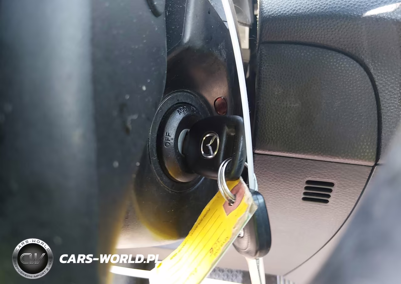 2011 Mazda Mazda3 I Sport VIN:JM1BL1UF6B1491045 - 11