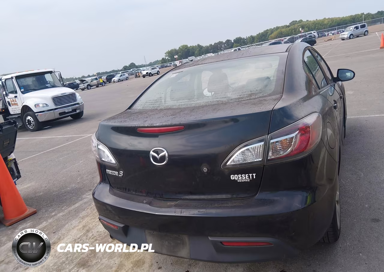 2011 Mazda Mazda3 I Sport VIN:JM1BL1UF6B1491045 - 16