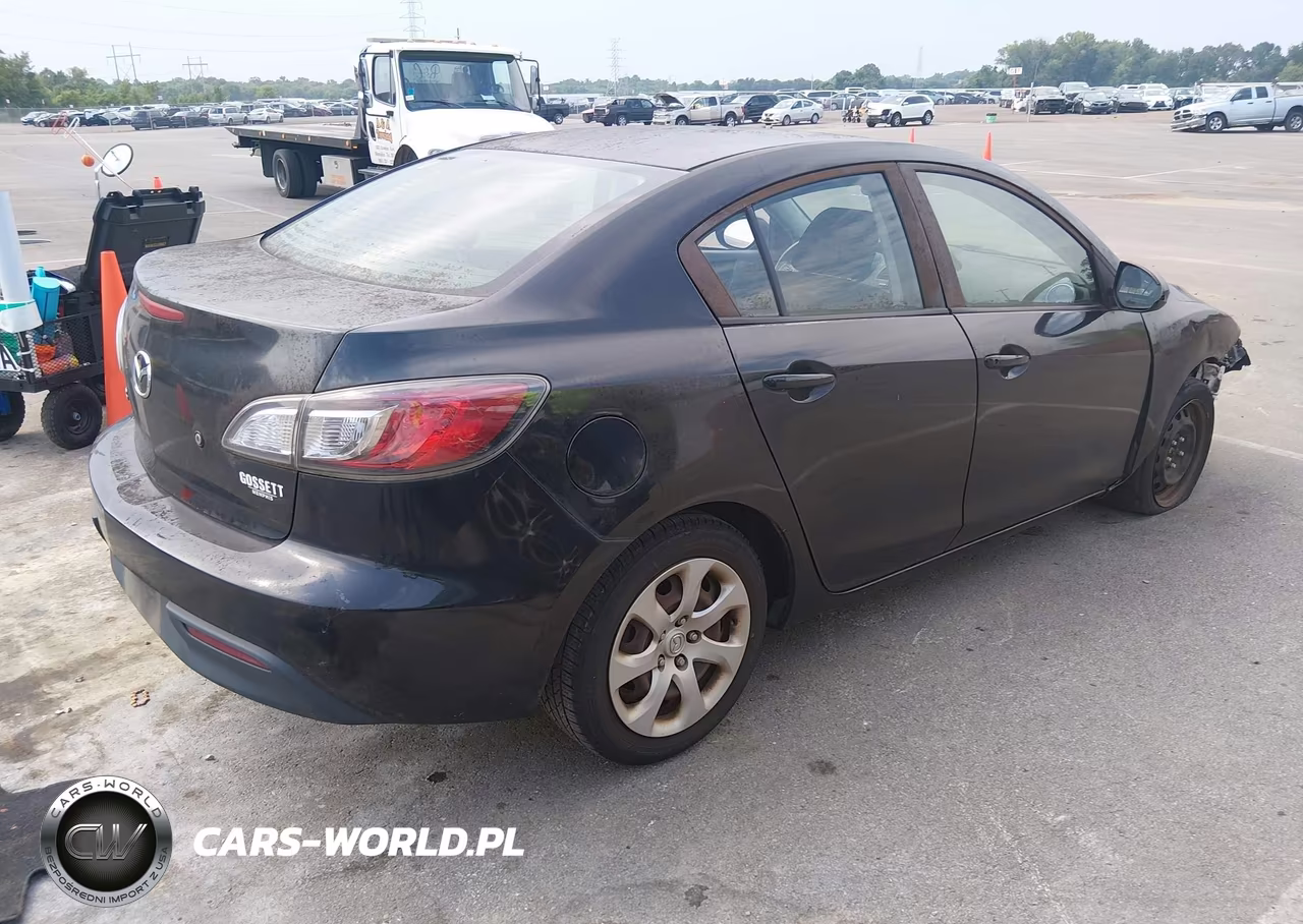 2011 Mazda Mazda3 I Sport VIN:JM1BL1UF6B1491045 - 4