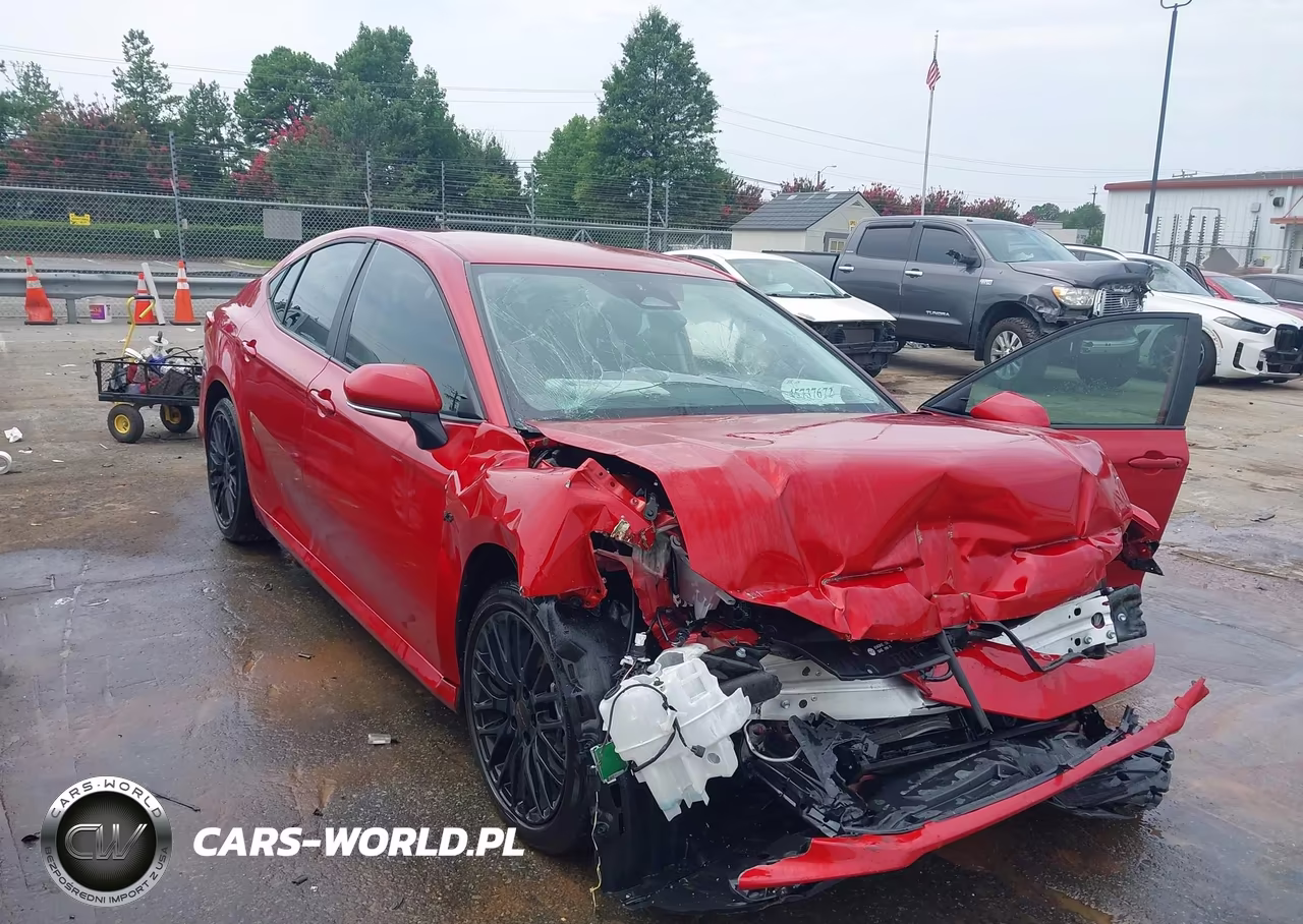 2025 Toyota Camry Le – zdjęcie 1 z 19
