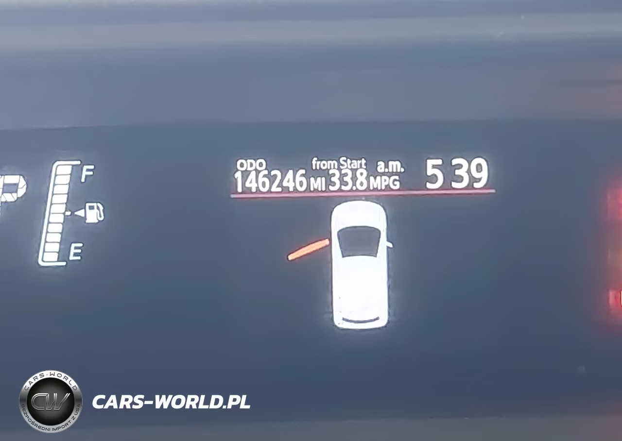 2015 Toyota Prius C Two VIN:JTDKDTB37F1109791 - 15