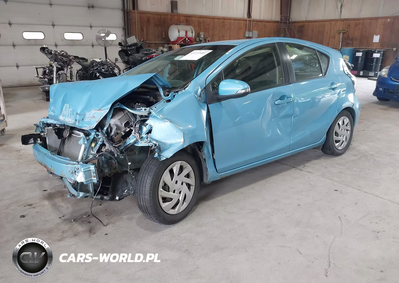 2015 Toyota Prius C Two VIN:JTDKDTB37F1109791 - 2