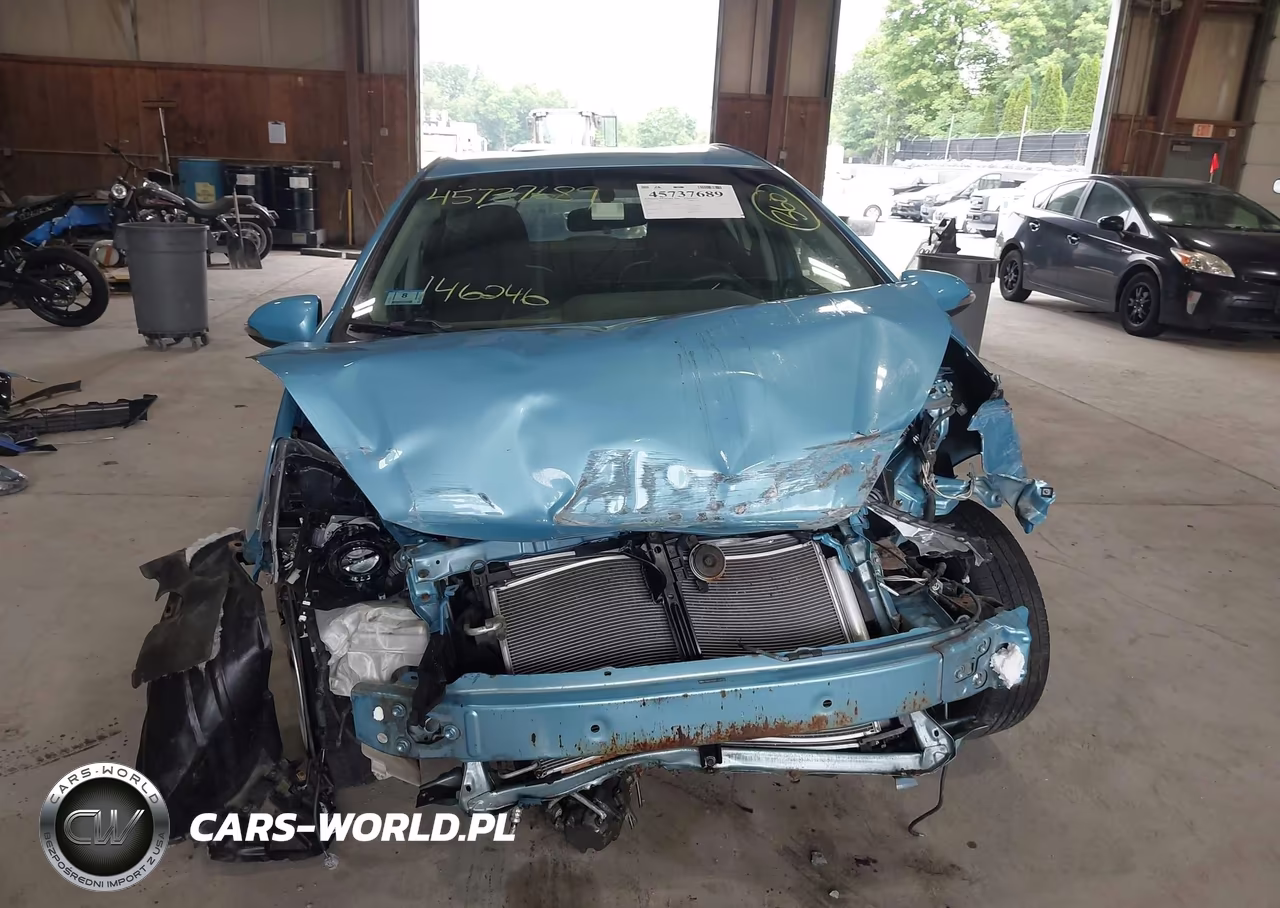 2015 Toyota Prius C Two VIN:JTDKDTB37F1109791 - 6