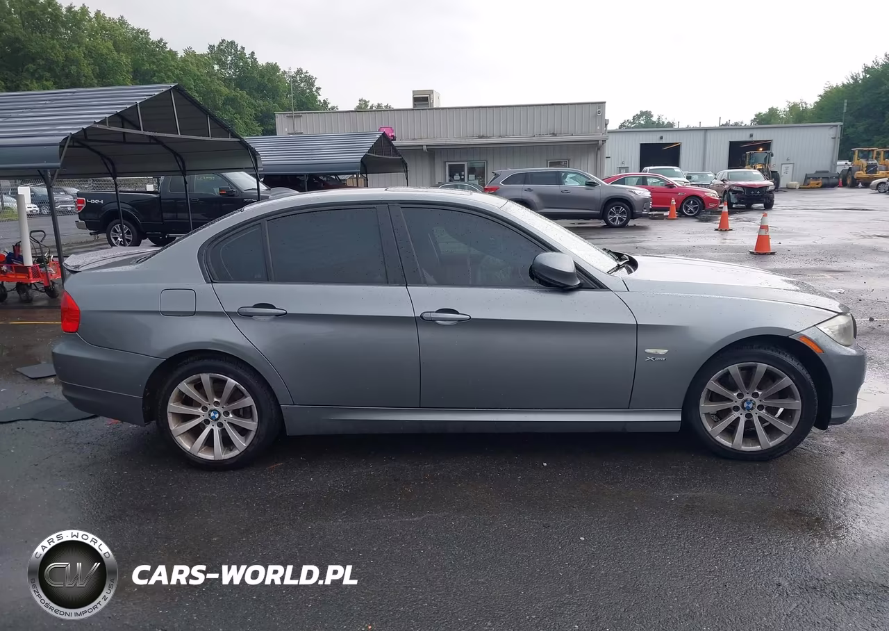 2011 BMW 328I xDrive VIN:WBAPK5G58BNN80432 - 13