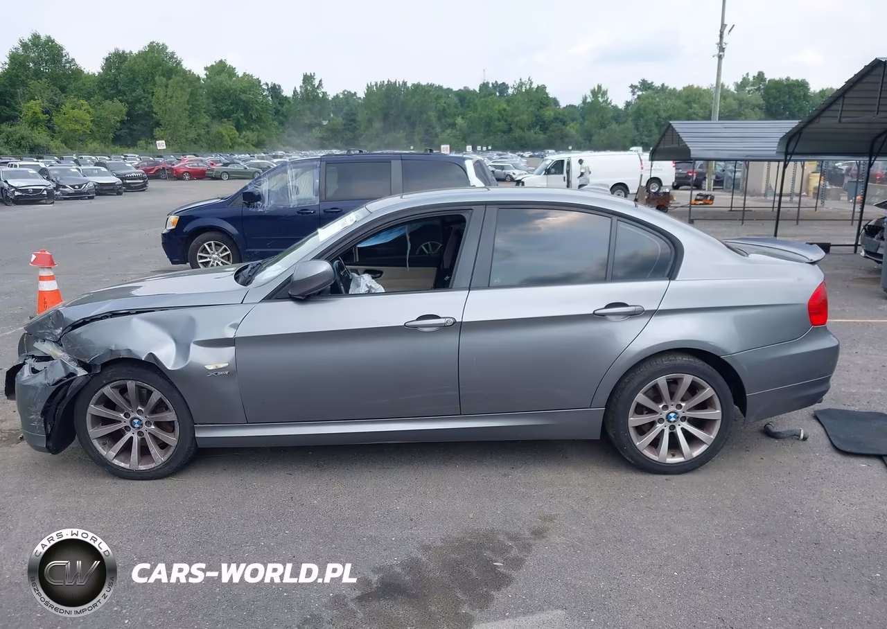 2011 BMW 328I xDrive VIN:WBAPK5G58BNN80432 - 14