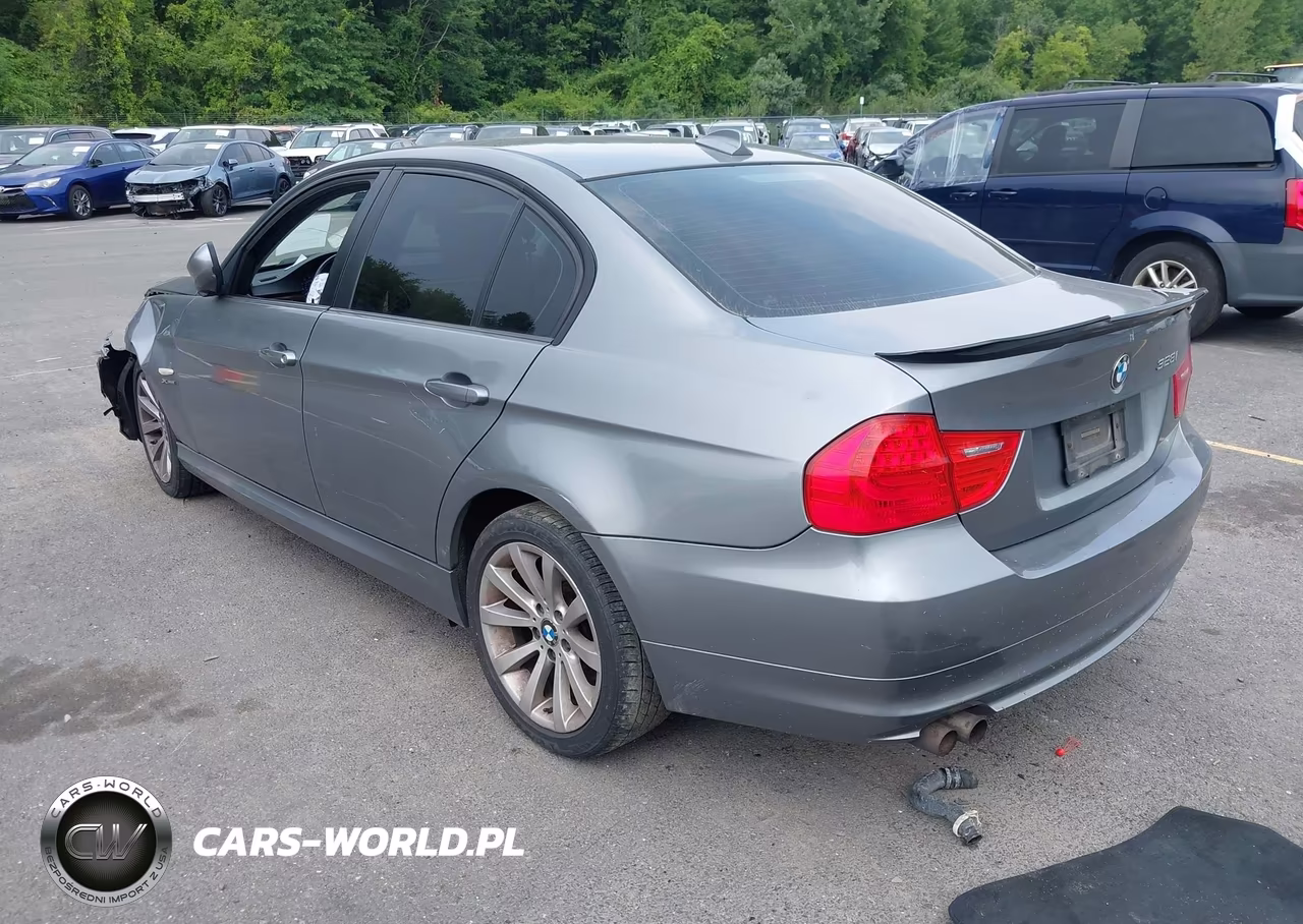 2011 BMW 328I xDrive VIN:WBAPK5G58BNN80432 - 3