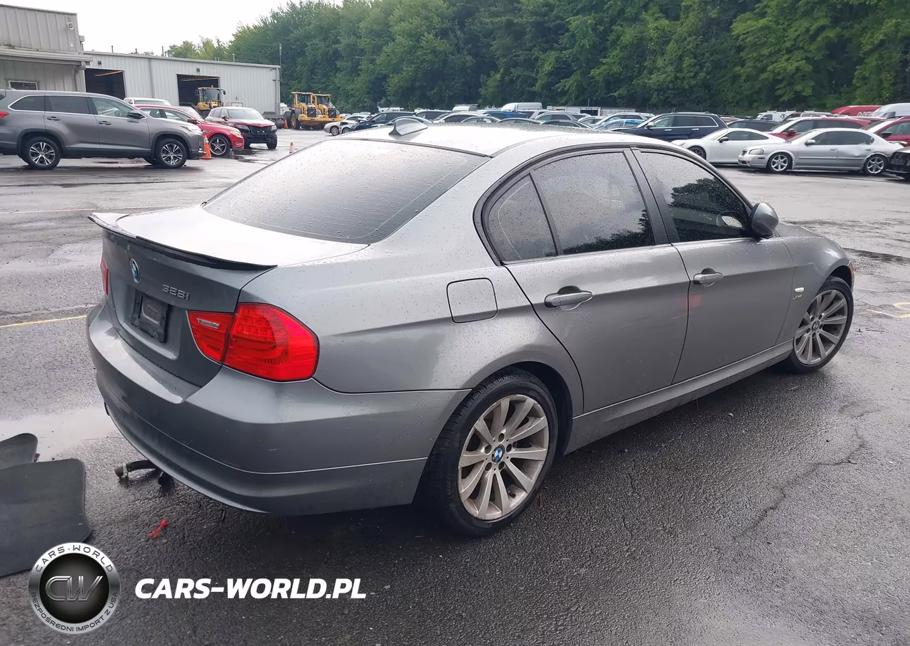 2011 BMW 328I xDrive VIN:WBAPK5G58BNN80432 - 4