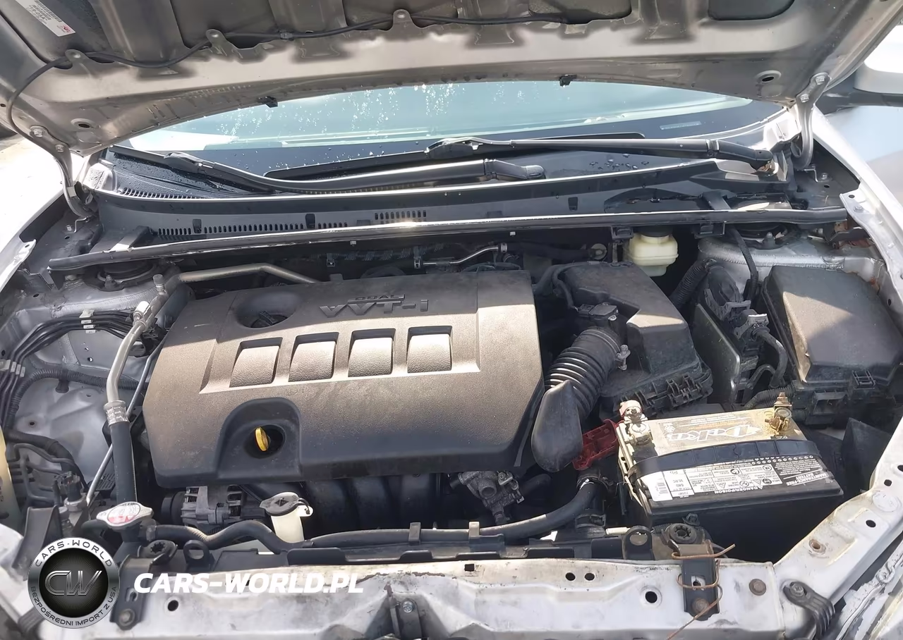 2018 Toyota Corolla Le VIN:5YFBURHE7JP761214 - 10