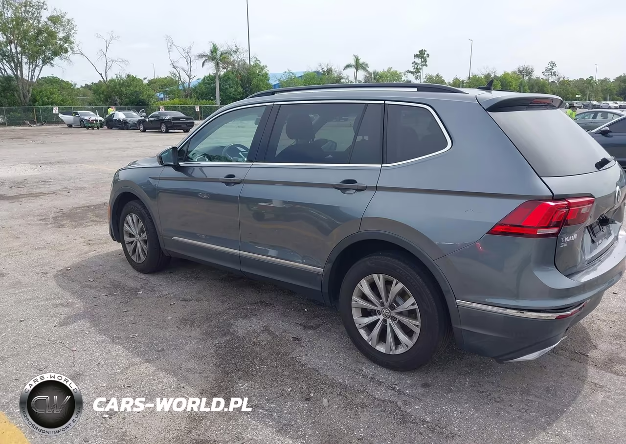 2018 Volkswagen Tiguan 2.0T Se-2.0T Sel VIN:3VV3B7AX2JM129952 - 3