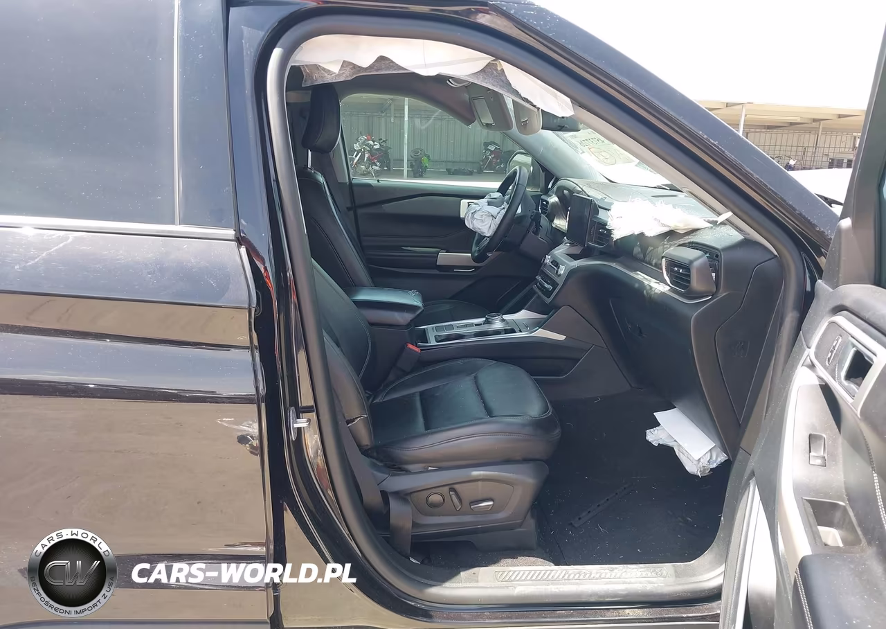 2024 Ford Explorer Xlt VIN:1FMSK7DH1RGA67900 - 5