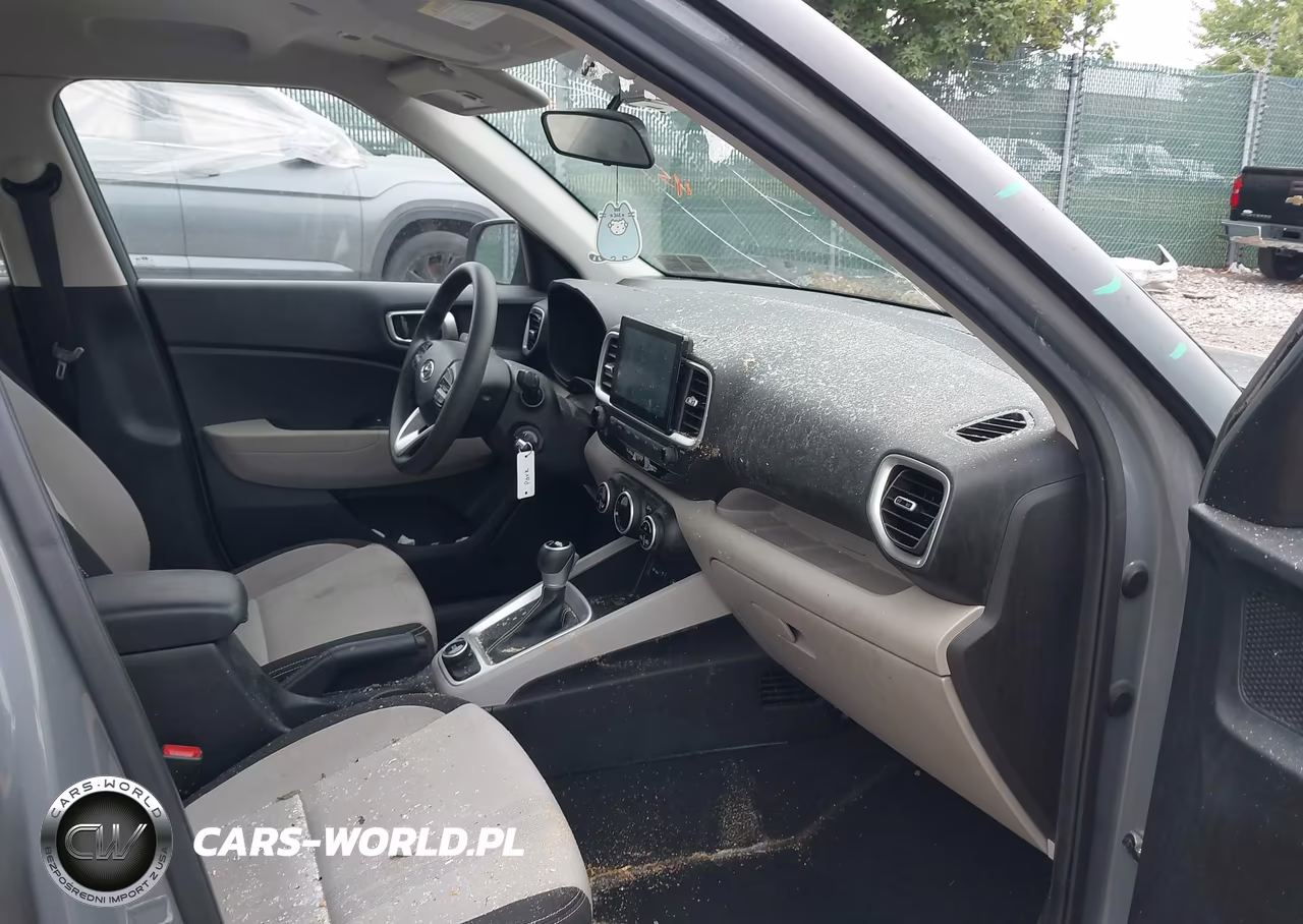 2020 Hyundai Venue Sel VIN:KMHRC8A35LU041013 - 5