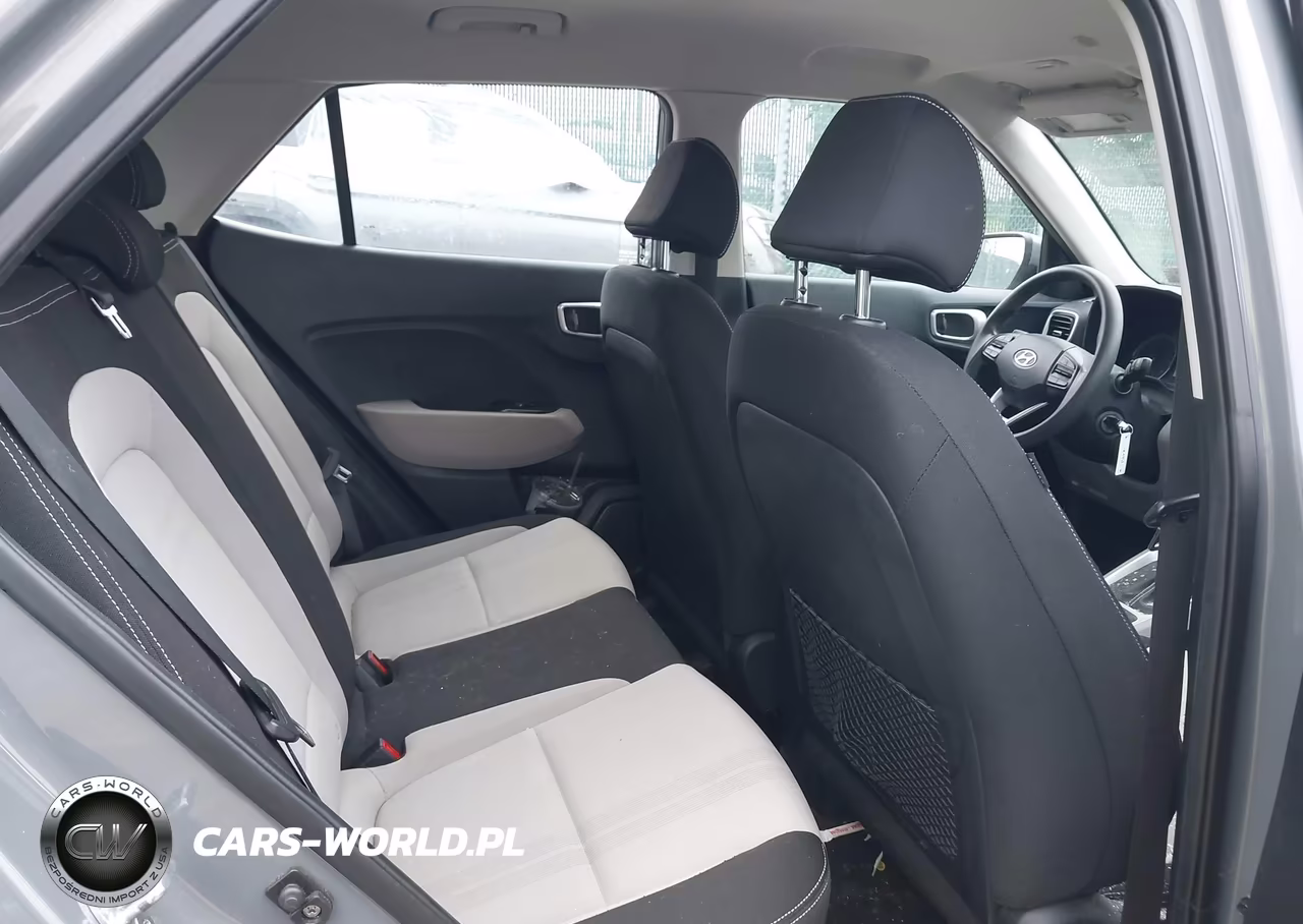 2020 Hyundai Venue Sel VIN:KMHRC8A35LU041013 - 8