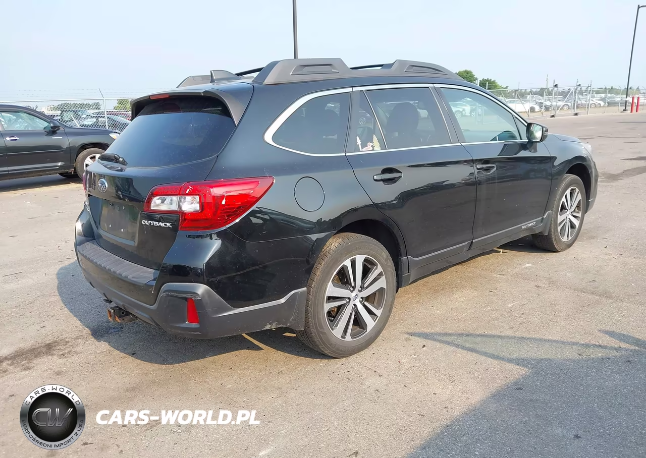2018 Subaru Outback 2.5I Limited VIN:4S4BSAKC3J3311305 - 4