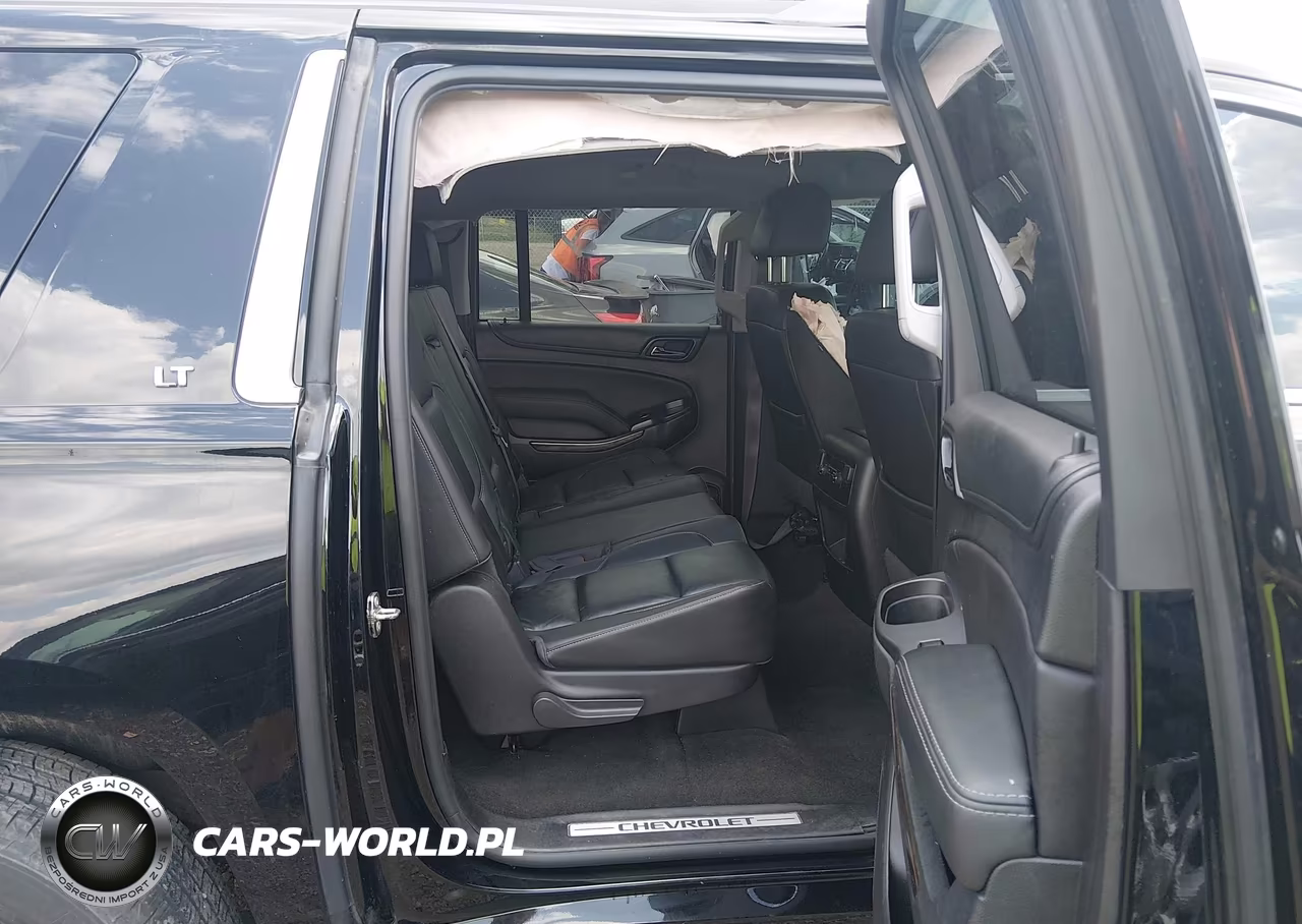 2017 Chevrolet Suburban Lt VIN:1GNSKHKC2HR271813 - 8