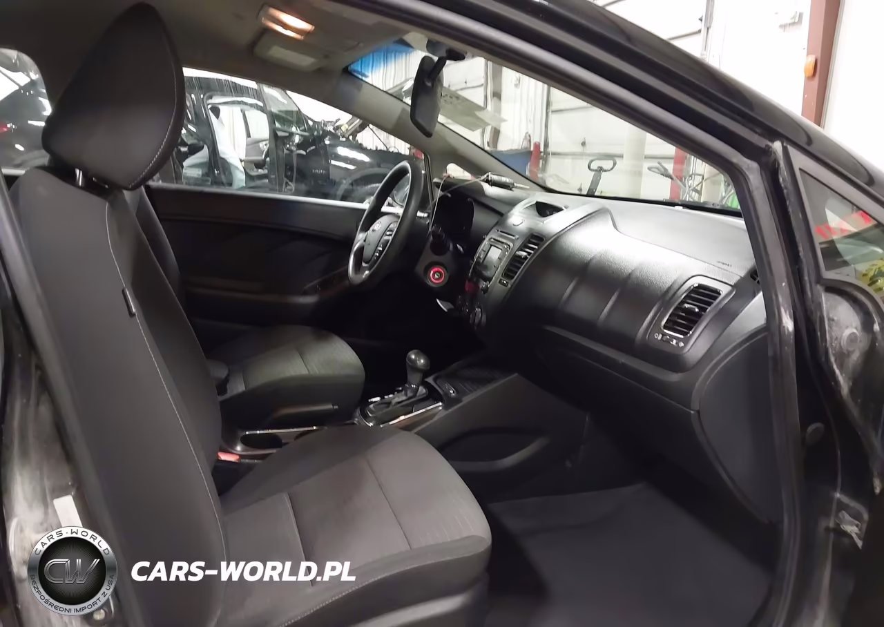2017 Kia Forte Lx VIN:3KPFL4A72HE130353 - 5