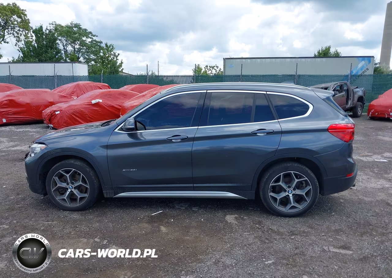 2017 BMW X1 xDrive28I VIN:WBXHT3C31H5F78517 - 13