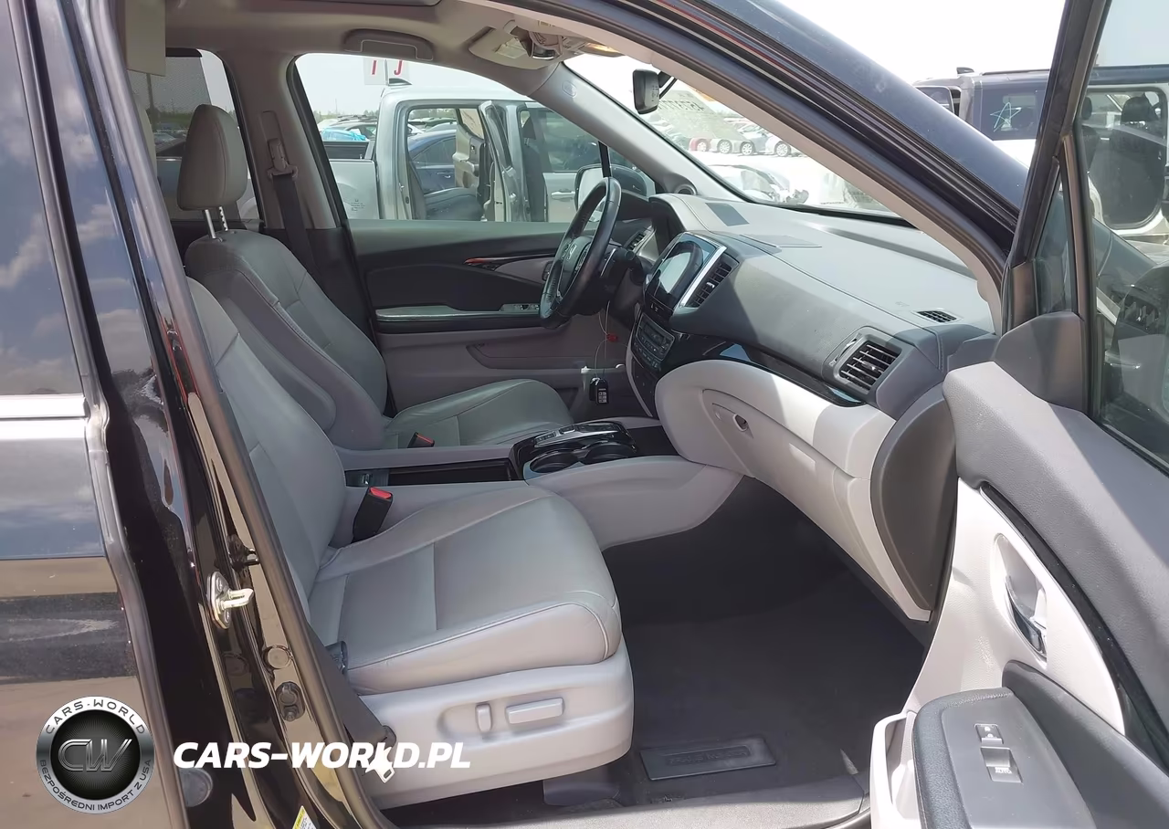 2016 Honda Pilot Touring VIN:5FNYF6H99GB093488 - 5