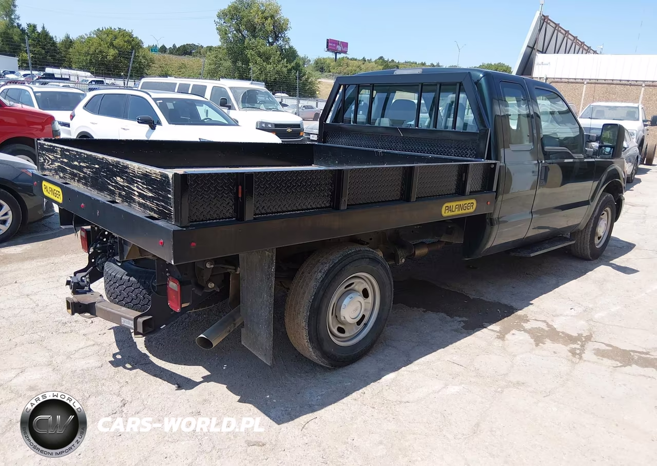 2016 Ford F-350 Xl VIN:1FD8X3A65GED31345 - 4