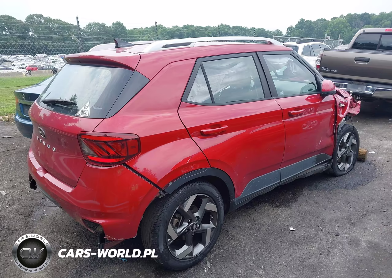 2021 Hyundai Venue Sel VIN:KMHRC8A31MU073197 - 4