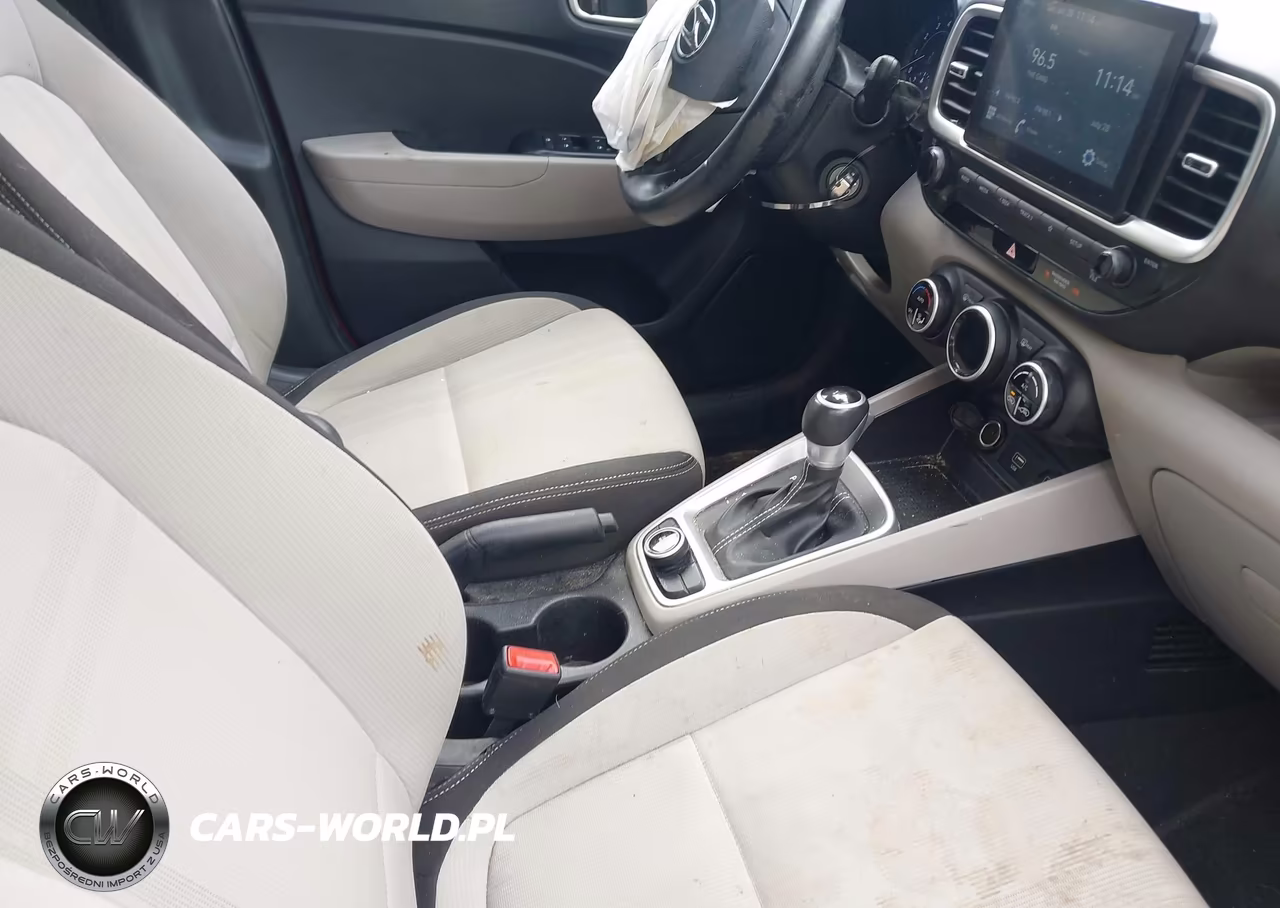 2021 Hyundai Venue Sel VIN:KMHRC8A31MU073197 - 5