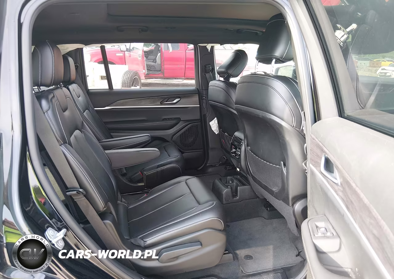 2025 Jeep Grand Cherokee L Limited 4X2 VIN:1C4RJJBG7S8761133 - 8