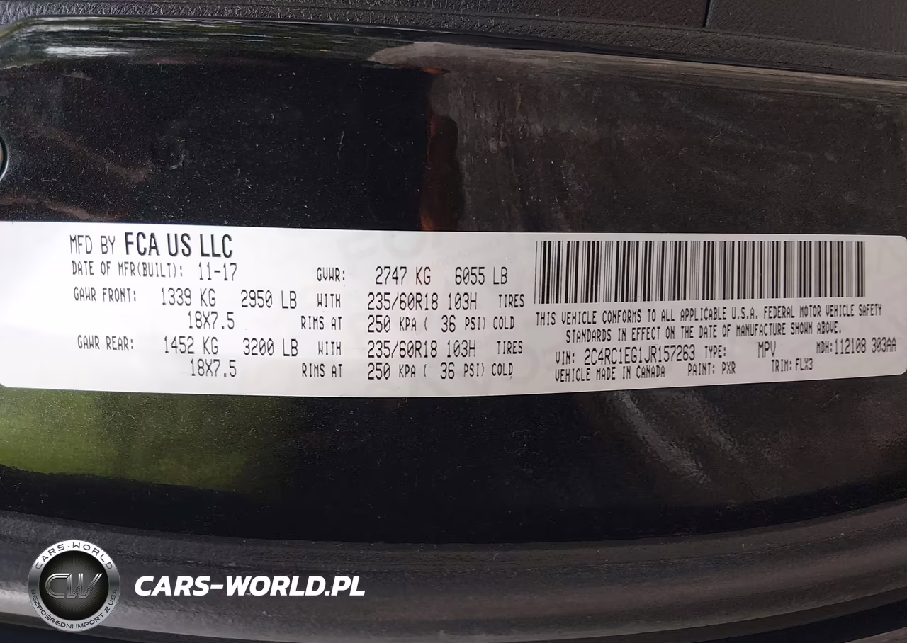 2018 Chrysler Pacifica Touring L Plus VIN:2C4RC1EG1JR157263 - 9