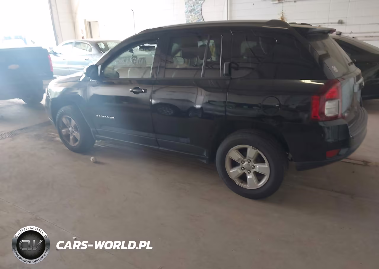 2017 Jeep Compass Latitude VIN:1C4NJCEA7HD115947 - 3