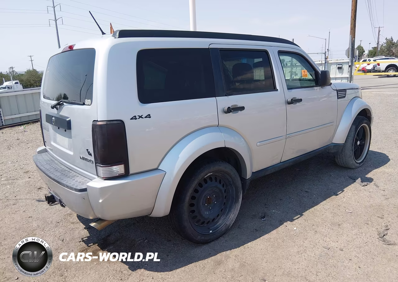2011 Dodge Nitro Heat VIN:1D4PU4GX3BW590887 - 4