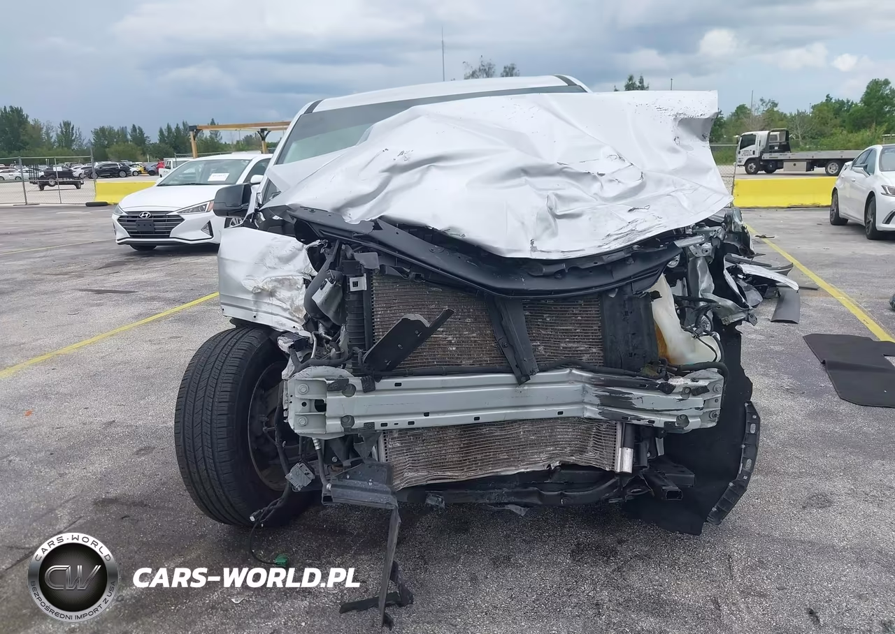 2020 Chevrolet Traverse Ls VIN:1GNEVFKW5LJ257284 - 13