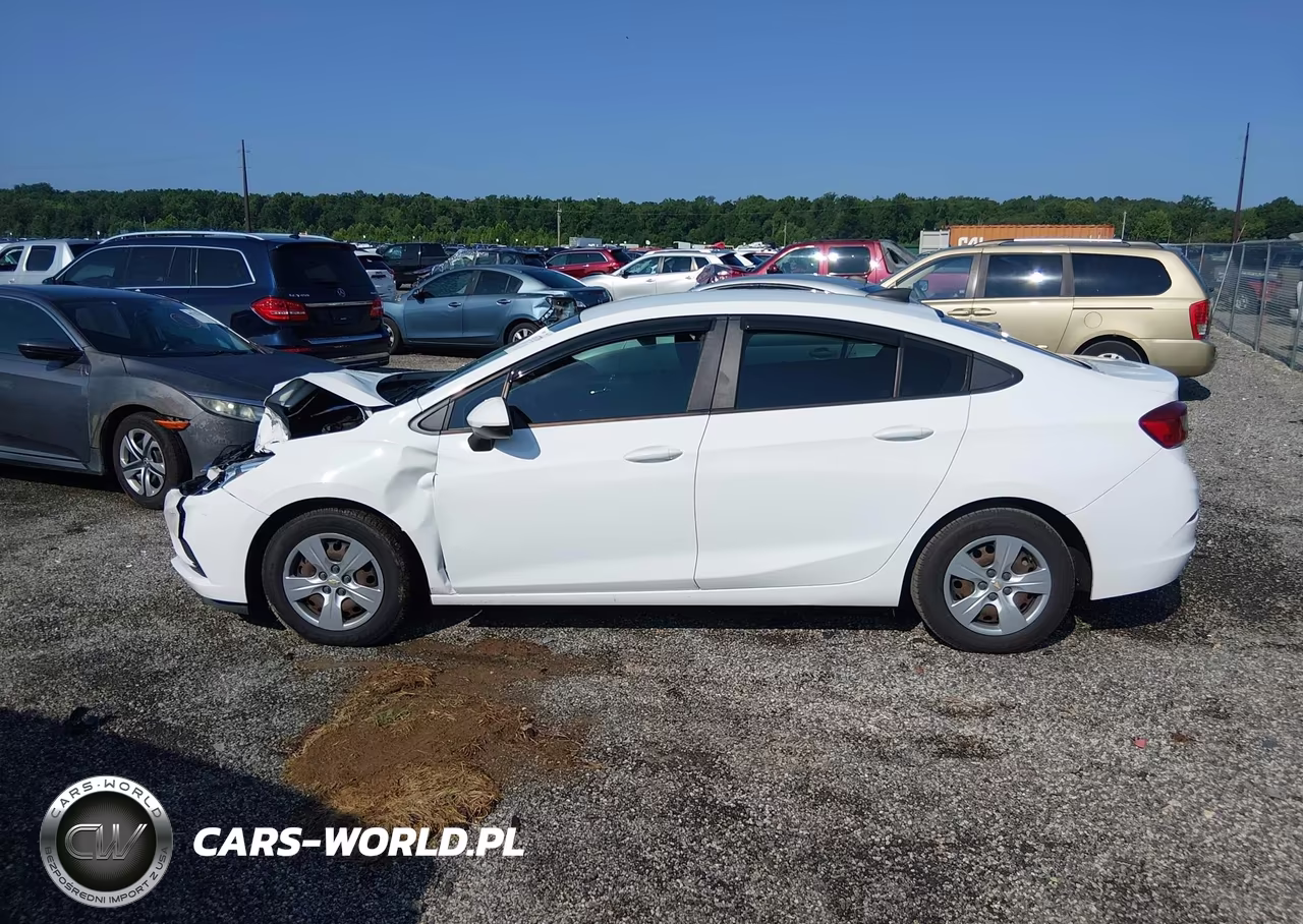 2018 Chevrolet Cruze Ls Auto VIN:1G1BC5SM0J7222813 - 14