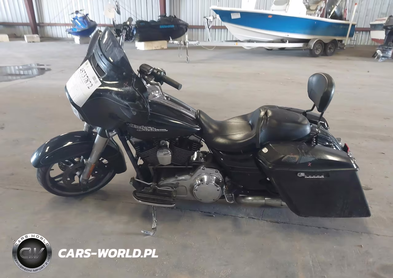 2014 Harley-Davidson Flhxs Street Glide Special VIN:1HD1KRM10EB702688 - 13
