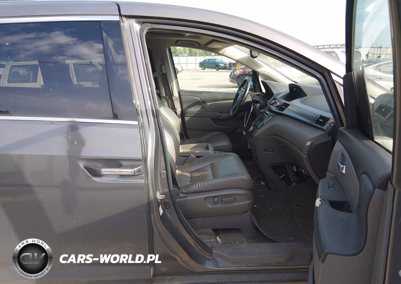 2014 Honda Odyssey Touring-Touring Elite VIN:5FNRL5H99EB004944 - 5