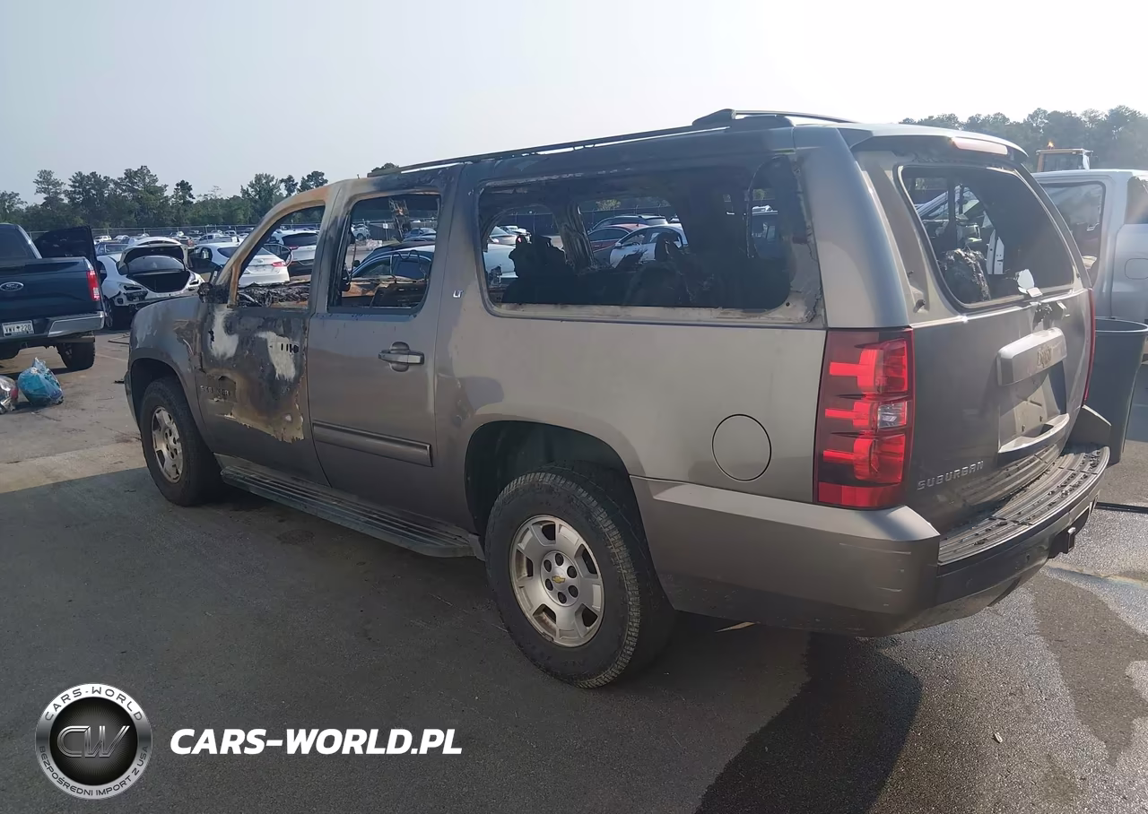 2013 Chevrolet Suburban Lt VIN:1GNSCJE02DR289583 - 3