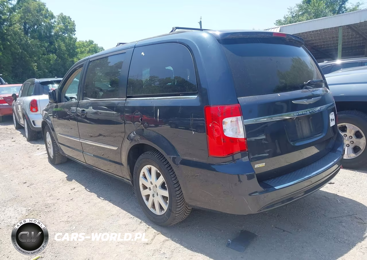 2014 Chrysler Town & Country Touring VIN:2C4RC1BGXER396062 - 3
