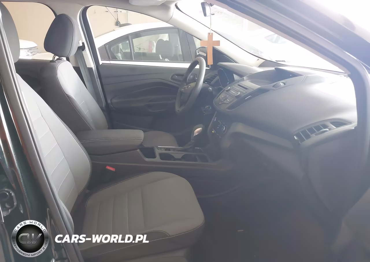 2017 Ford Escape S VIN:1FMCU0F75HUB19507 - 5