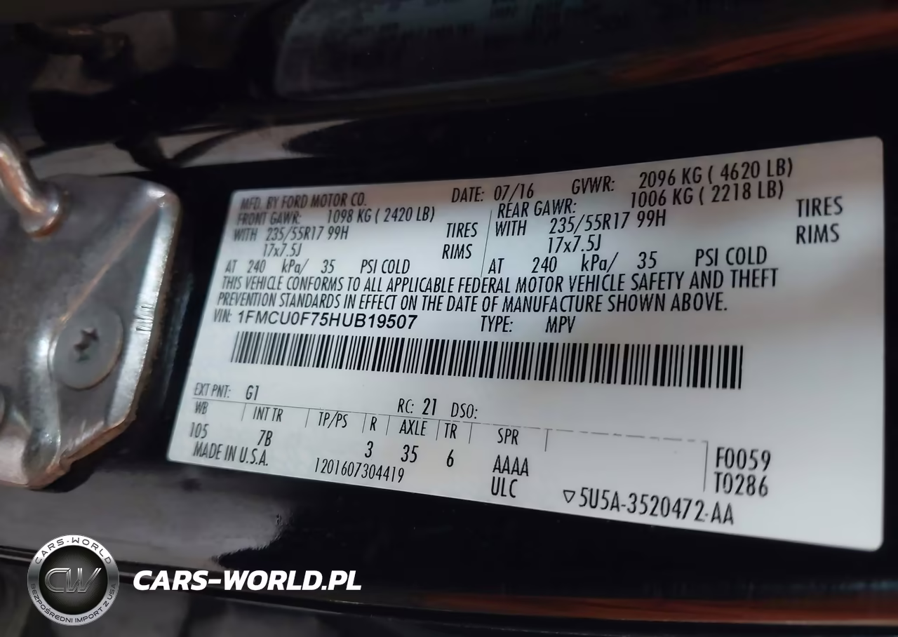 2017 Ford Escape S VIN:1FMCU0F75HUB19507 - 9