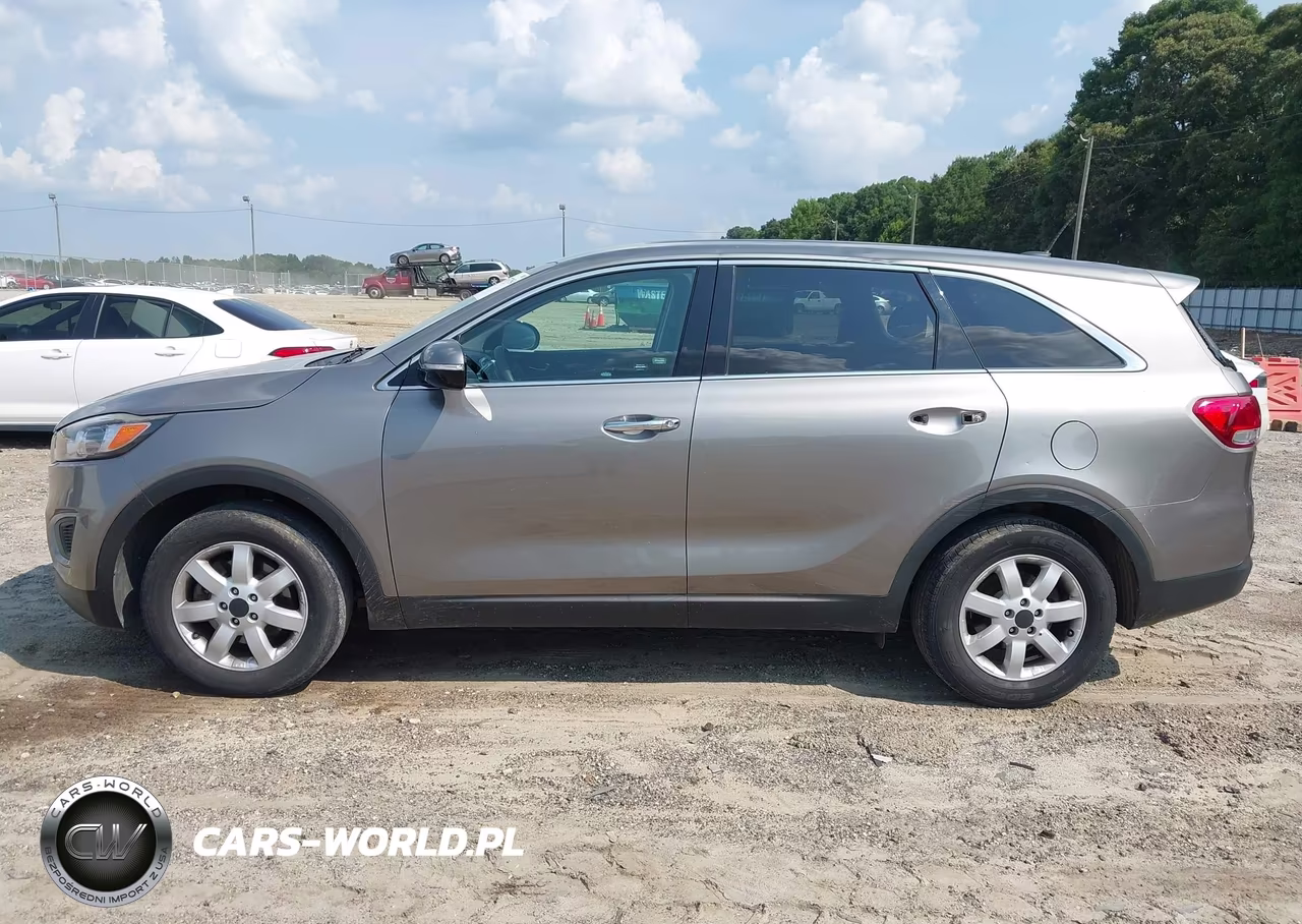 2018 Kia Sorento 2.4L L VIN:5XYPG4A39JG412066 - 14