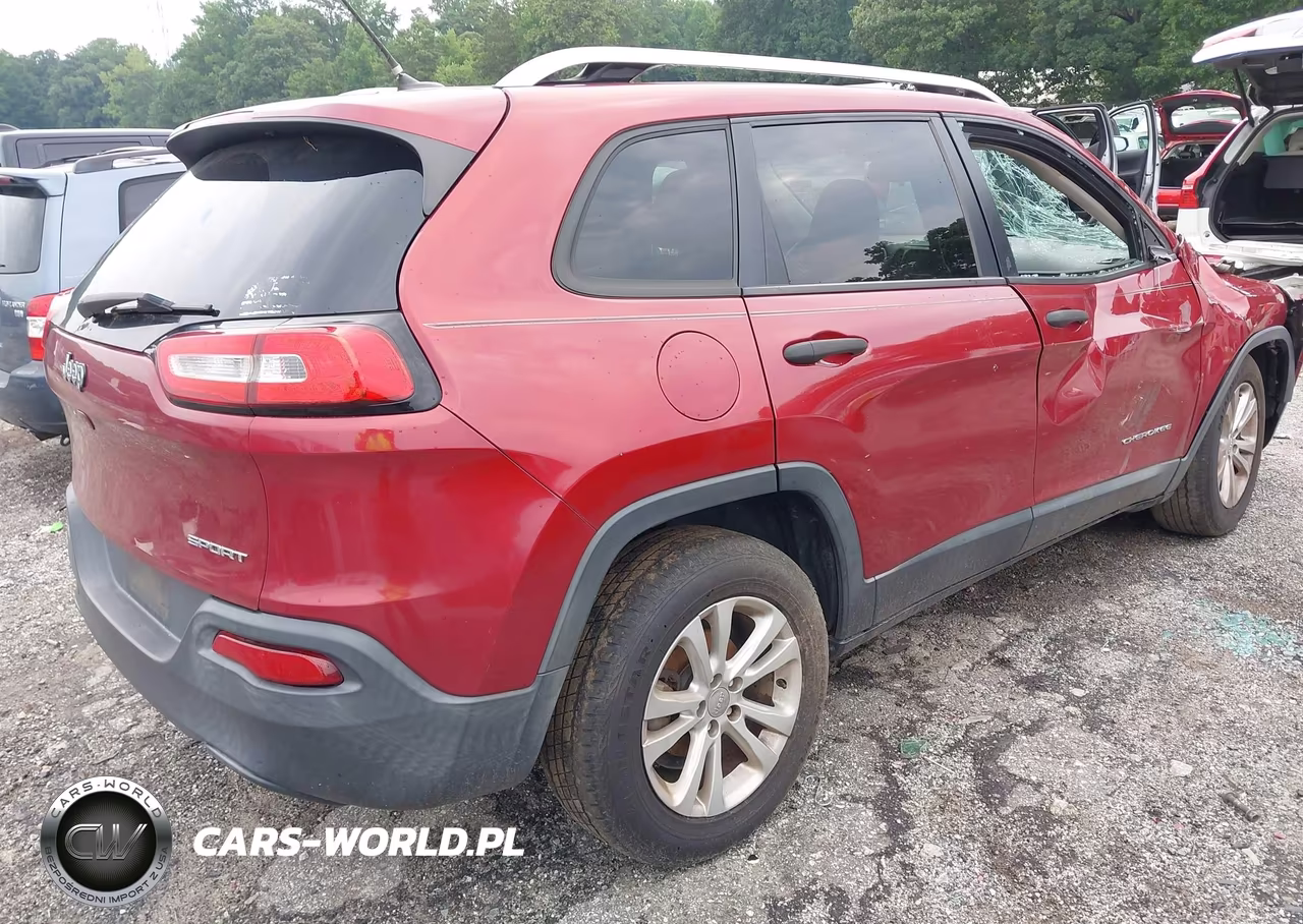2015 Jeep Cherokee Sport VIN:1C4PJLAB7FW657056 - 4