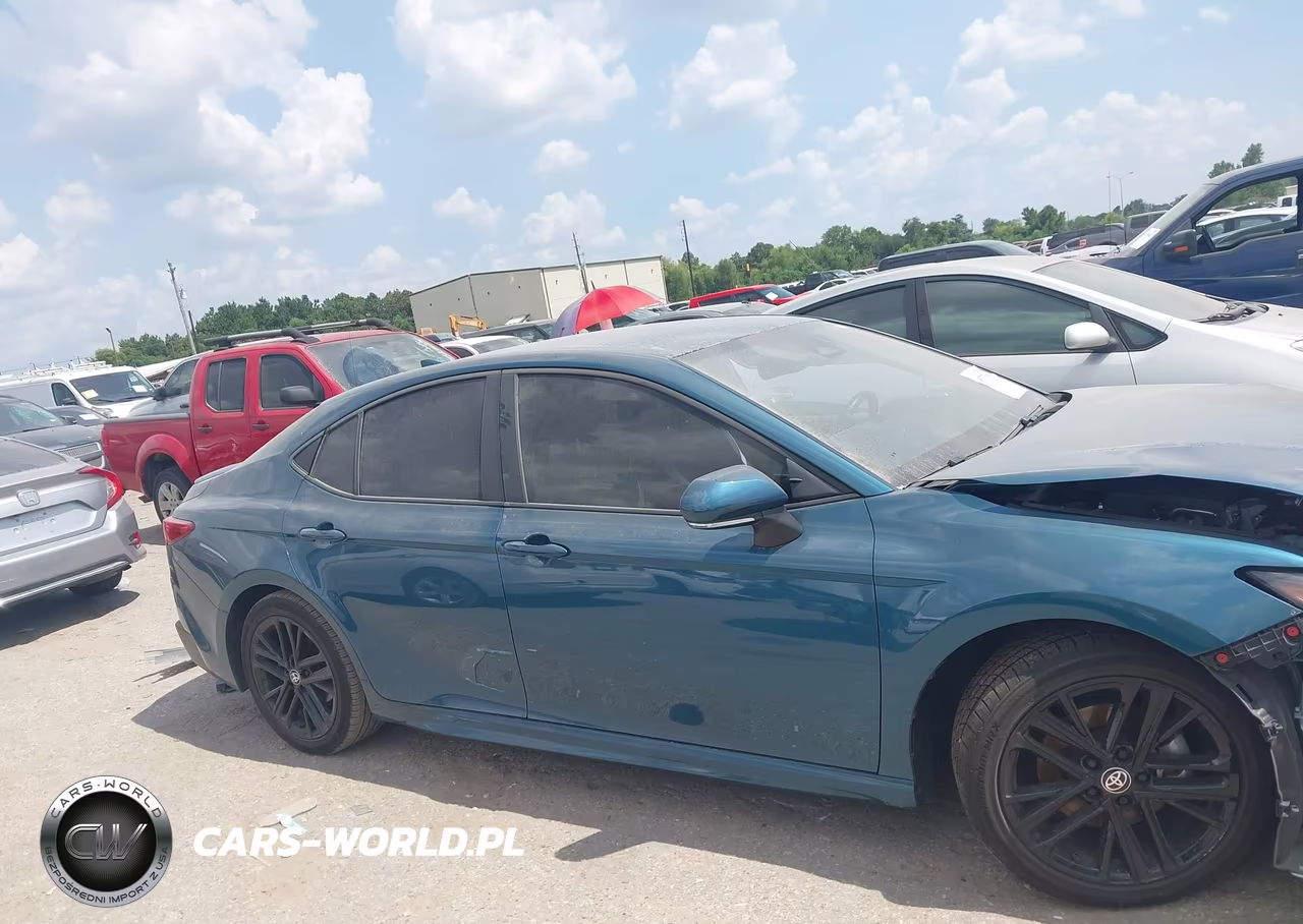 2025 Toyota Camry Se VIN:4T1DAACKXSU594167 - 13