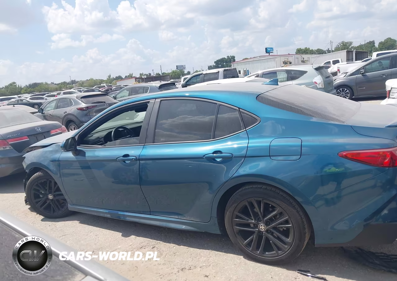 2025 Toyota Camry Se VIN:4T1DAACKXSU594167 - 14