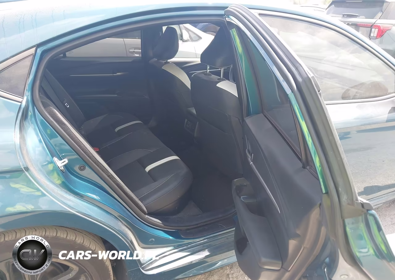 2025 Toyota Camry Se VIN:4T1DAACKXSU594167 - 8