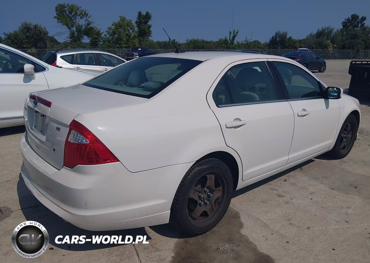 2011 Ford Fusion Se VIN:3FAHP0HA0BR309732 - 4