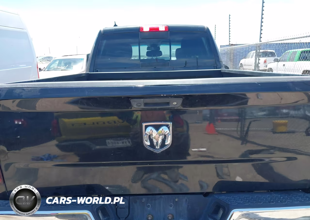 2018 Ram 1500 Big Horn 4X4 6'4 Box VIN:1C6RR7GM0JS228317 - 17