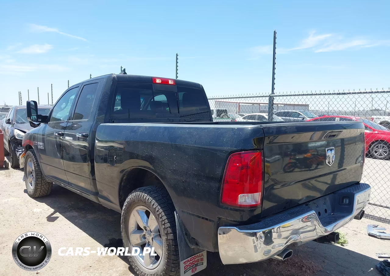 2018 Ram 1500 Big Horn 4X4 6'4 Box VIN:1C6RR7GM0JS228317 - 3