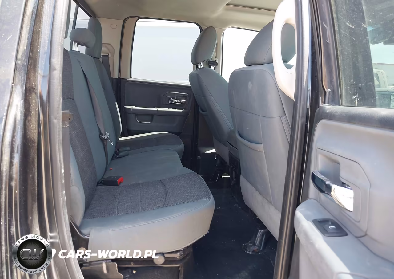 2018 Ram 1500 Big Horn 4X4 6'4 Box VIN:1C6RR7GM0JS228317 - 8