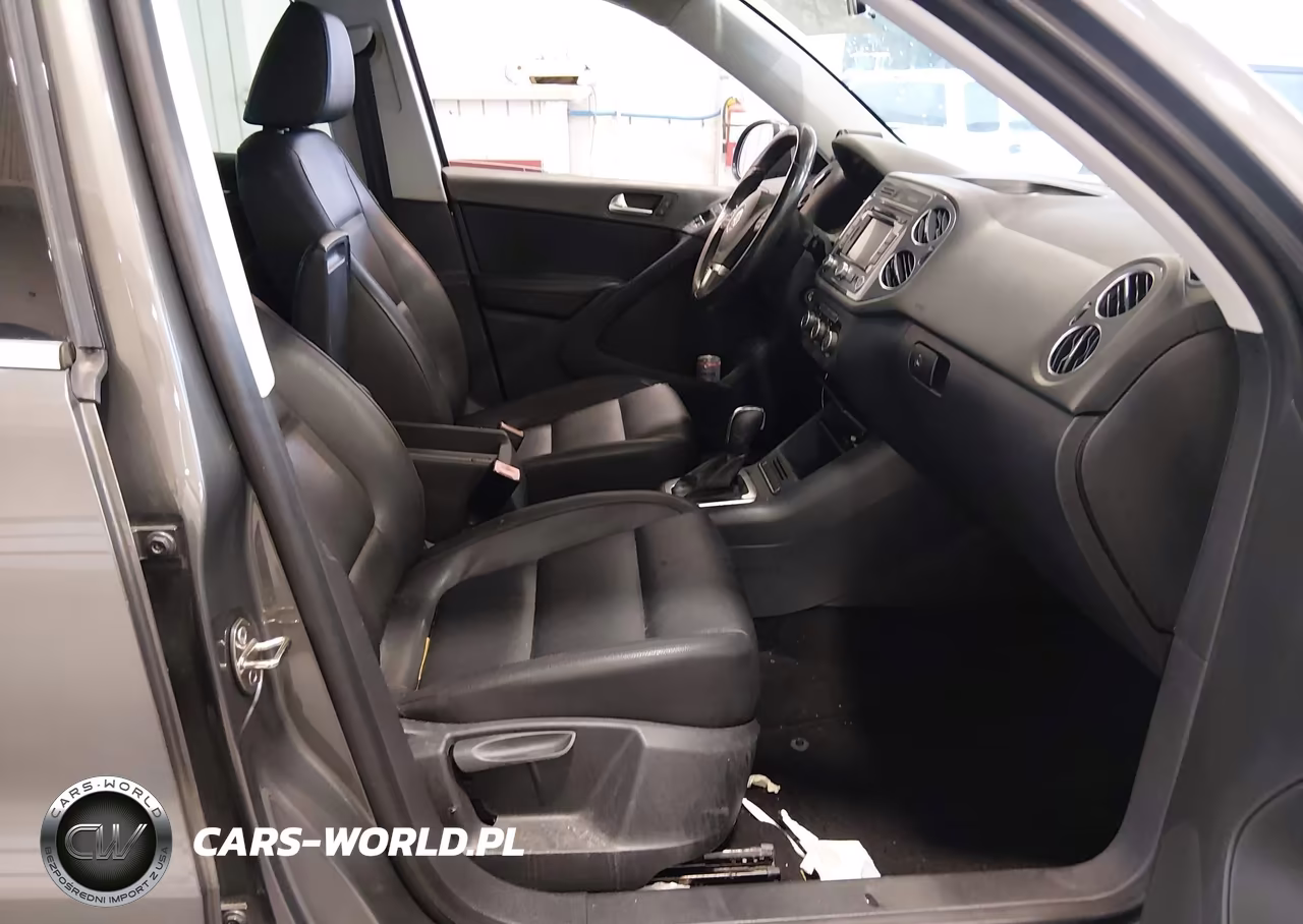 2012 Volkswagen Tiguan Se VIN:WVGAV7AX7CW000696 - 5