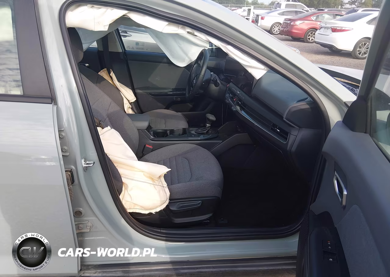 2025 Kia K4 Ex VIN:3KPFU4DE2SE223856 - 5